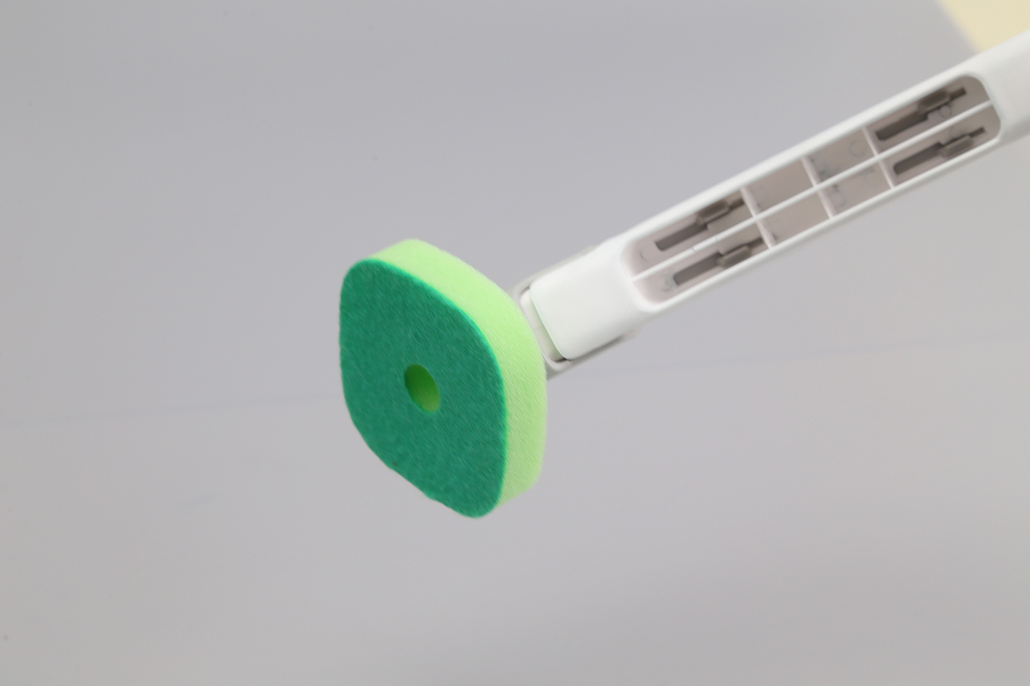 Throwable disposable toilet brush